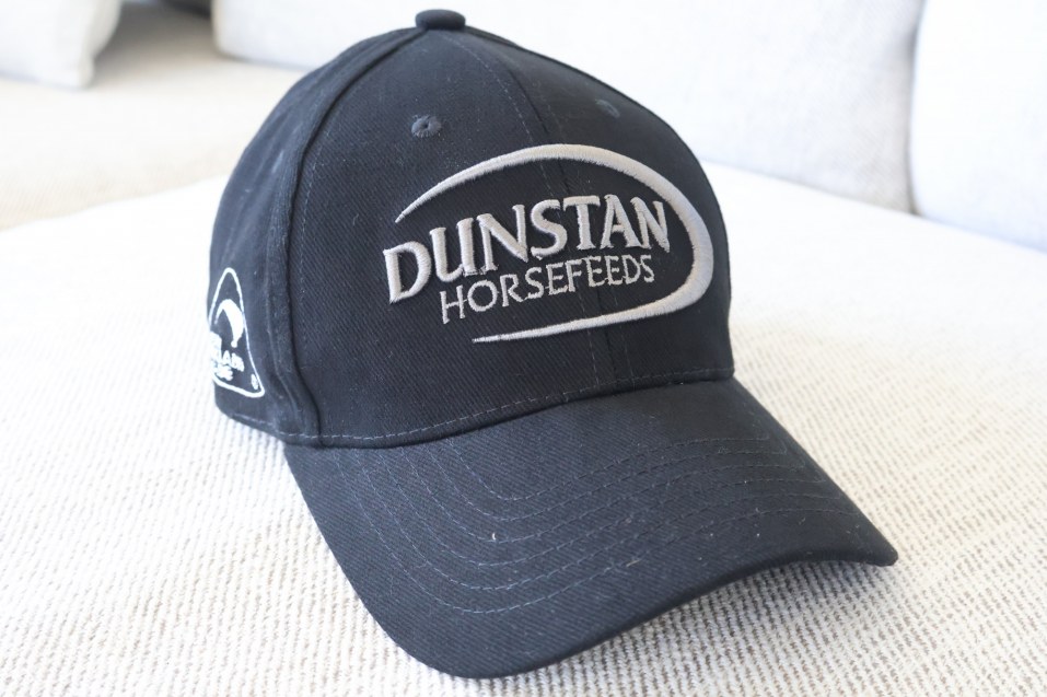 DunstanCap (Black/Silver)